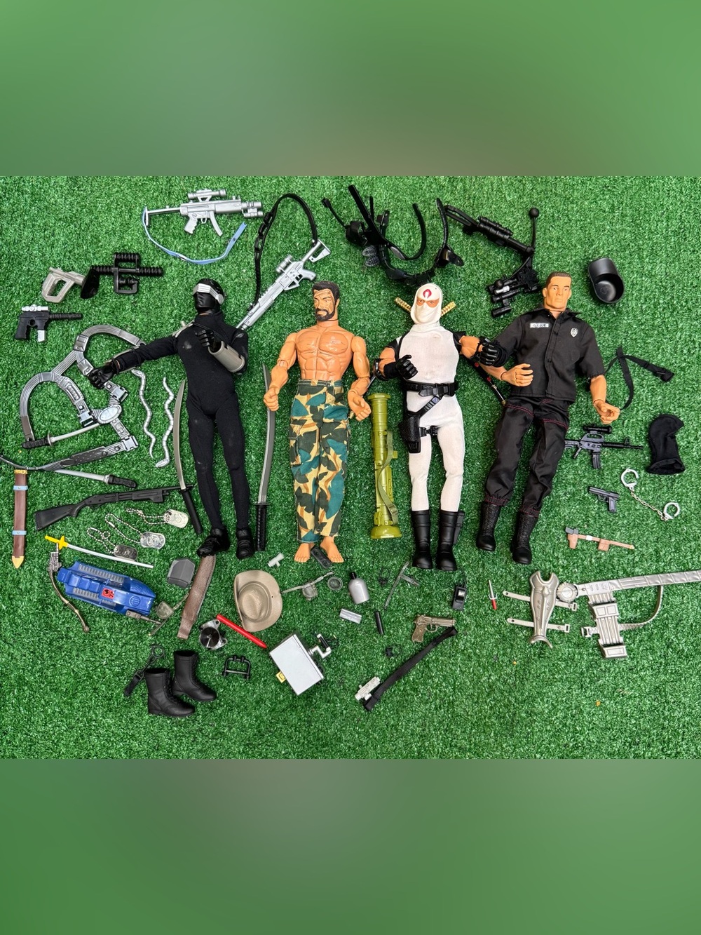 Vintage GI Joe Action Figures Hasbro 1990s 2000s And Weapons Accessories Lot